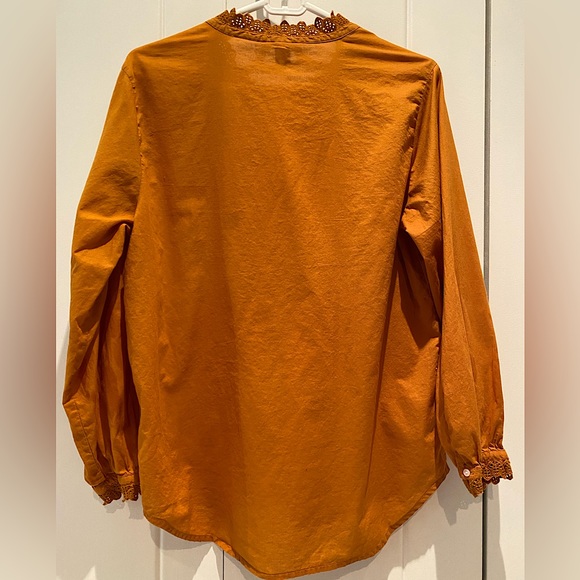 Old Navy lace-trimmed button-up top - Picture 3 of 5